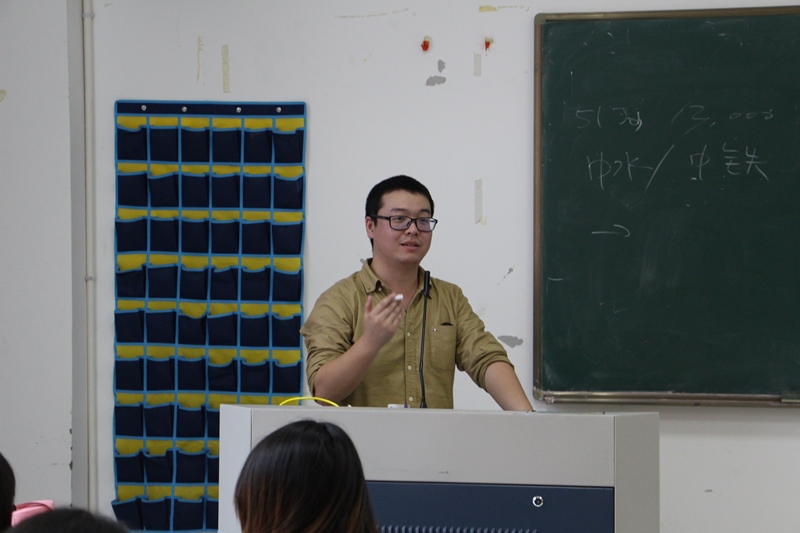 2017-5-11 优秀法语学长返校工作经验分享会 徐仲寅7.JPG